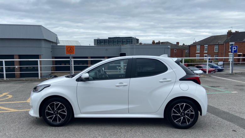 Toyota Yaris 1.5 Hybrid Design 5dr CVT Hybrid Hatchback